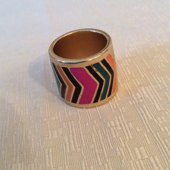 Gold tube ring size 7