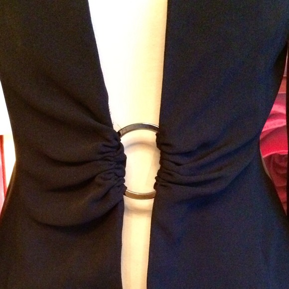 NEW Zara Black Jacket with gathered ring closure - Picture 3 of 3