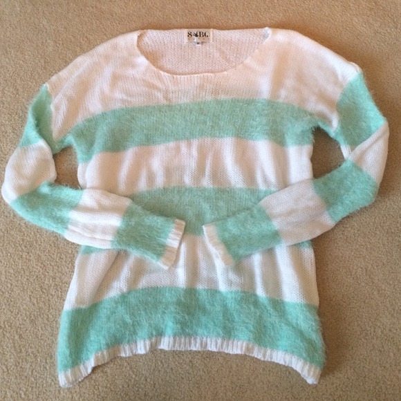 Sabo Skirt sweater size M