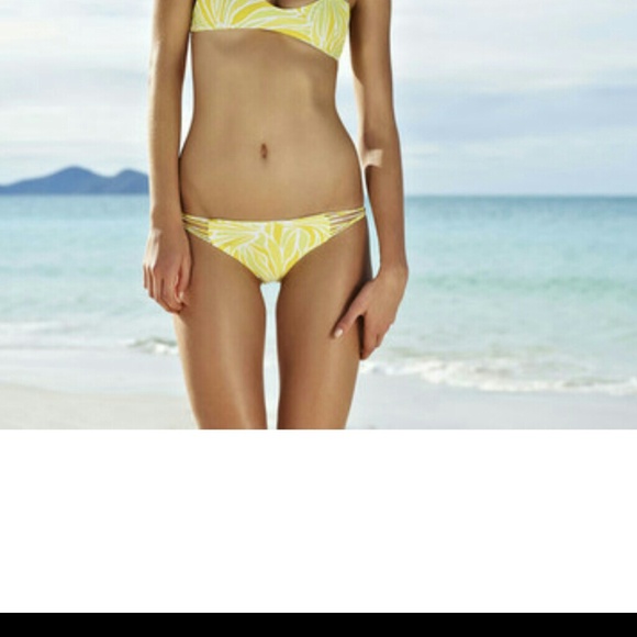 Sold!! Mikoh Swimwear Lanai Bottom S - Picture 2 of 3