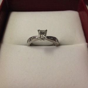 **SOLD** 18k white gold engagement ring.