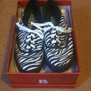 Punkrose zebra print sneakers