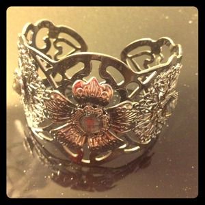 Sophisticated Vintage Bangle💗