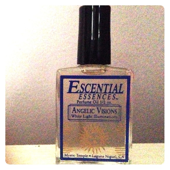 🎈🎈Perfume Oil : Never Used 🎈🎈