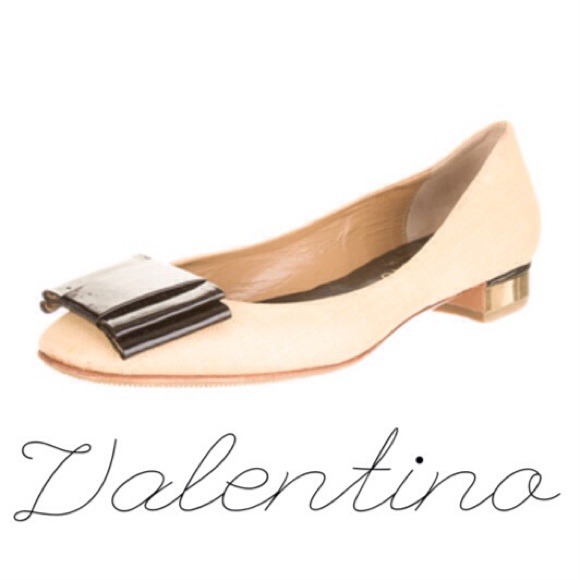 Valentino Shoes - 1 Day SALE❗️Authentic Valentino Bow Flats!