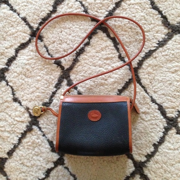 Dooney & Bourke Handbags - Vintage Dooney & Bourke cross body