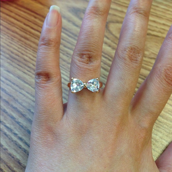 Bow diamond gold ring - Picture 4 of 4