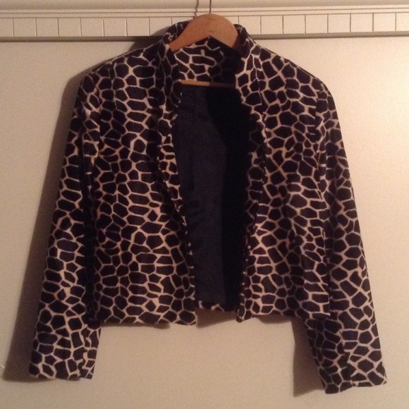 Cropped Blazer