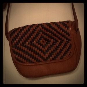 American eagle leather cross body bag.