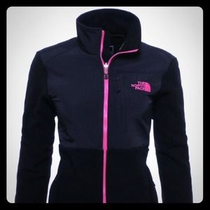 Northface Denali fleece - black w/ pink zipper
