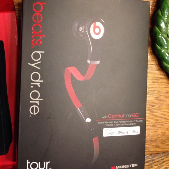 Reserved Beats in-ear headphones