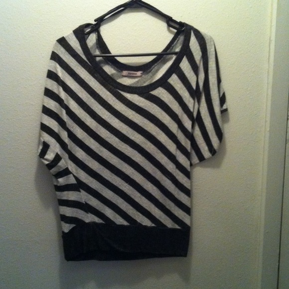 Striped loose fitting shirt