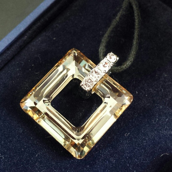 *SOLD* - Picture 2 of 4