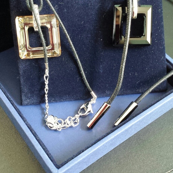 *SOLD* - Picture 4 of 4