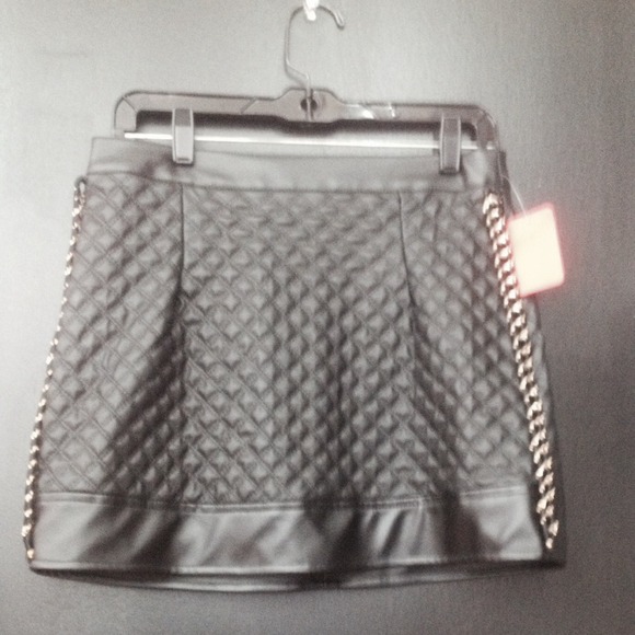 Leather skirt