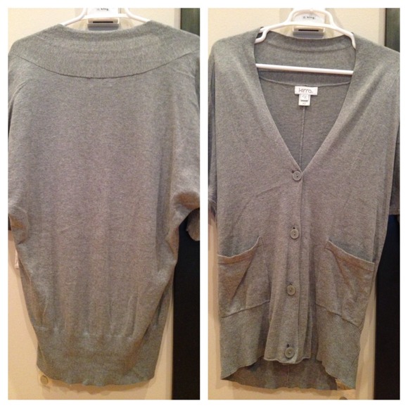 NWT Kirra Sweater