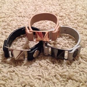 BCBG Pyramid Stud Bracelet- Rose Gold