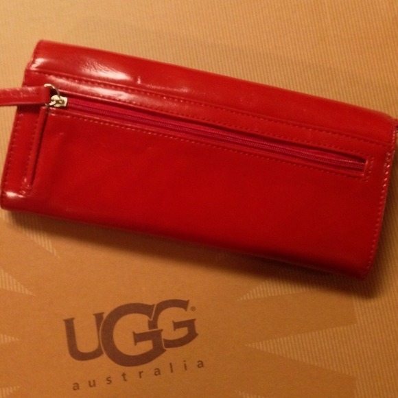 Red Wallet Clutch - Picture 2 of 4