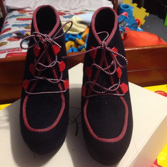 Rachel Roy Dark Blue Hayleeys - Picture 2 of 4