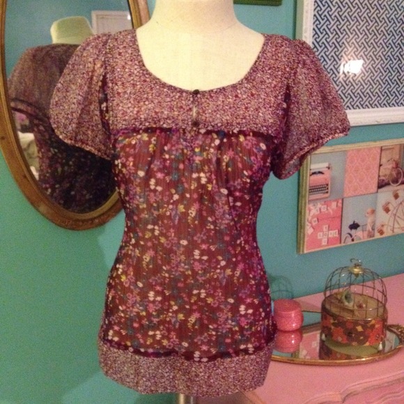 SOLD!!! Floral top