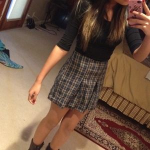 SOLD❤️❤️❤️❤️ BRANDY MELVILLE PLAID SKIRT
