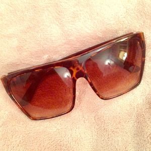 Giant Flat Top Tortoise Sunglasses