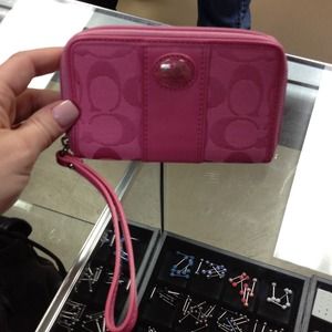 Pink coach wallet/wristlet