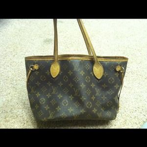 Louis Vuitton neverfull pm
