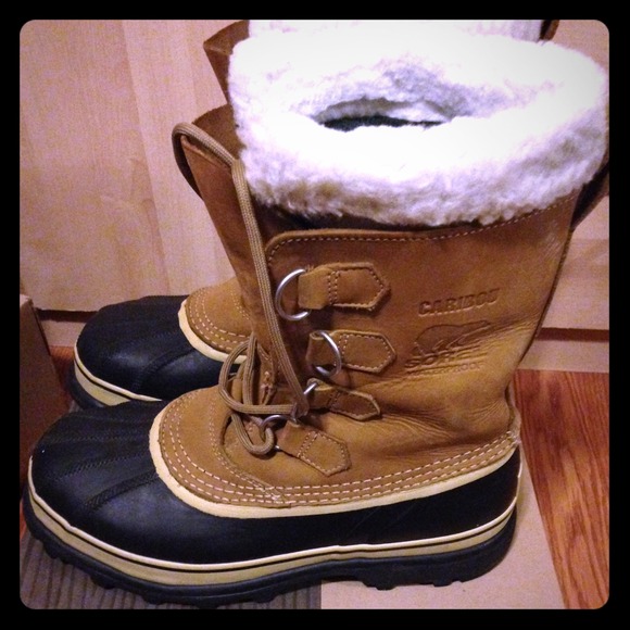 Women's caribou Sorel boots! 😄