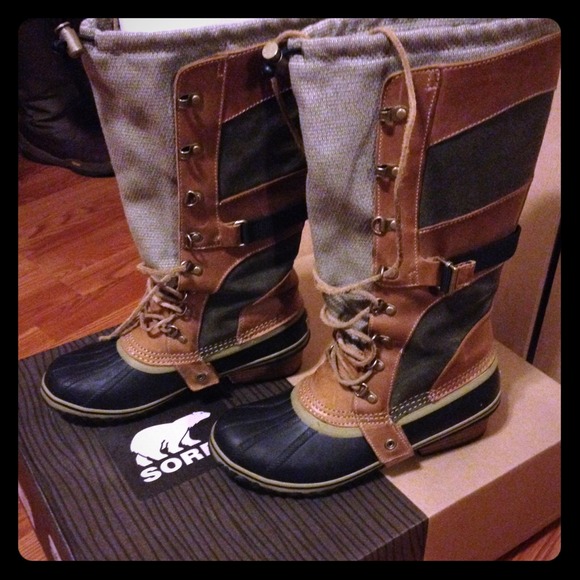 Conquest "Carly" Sorel boots! 😄