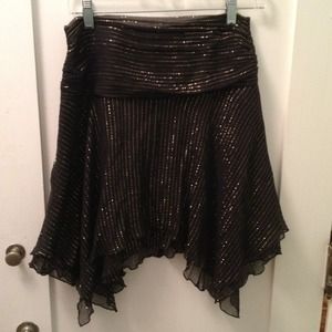 Express black/gold skirt