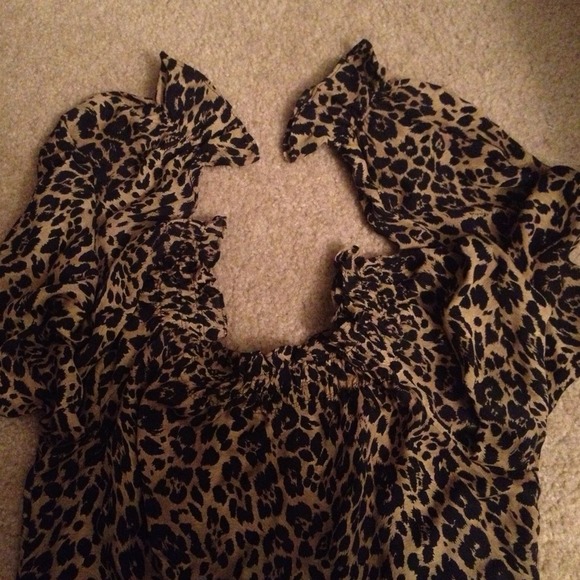 💞Host Pick💞Winter Essentials Party 2/15/14!! - Picture 3 of 4