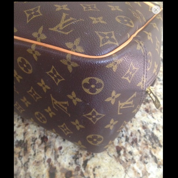 ❤️SOLD❤Authentic Louis Vuitton Deauville. - Picture 2 of 3
