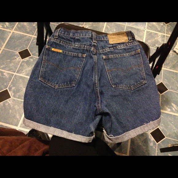 High raise jean shorts - Picture 2 of 2