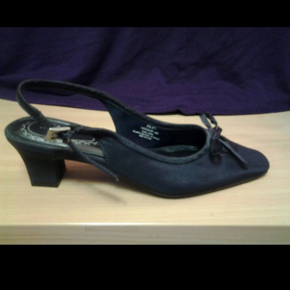 Cute sling backs - Picture 2 of 2