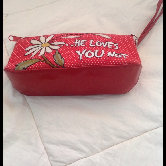 Isabela Fiore Clutch