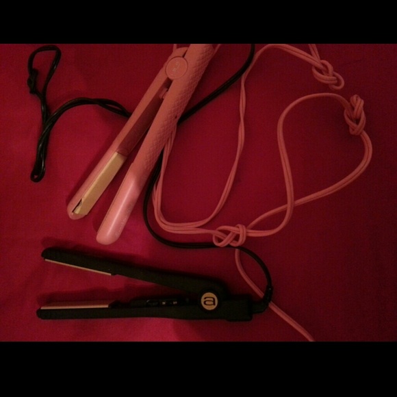 Bundle. 2 straightners!