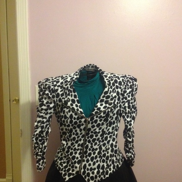 White with black printed blazer