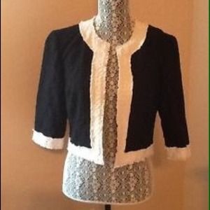 💖HP💕 TRINA TRUNK black and white cropped jacket