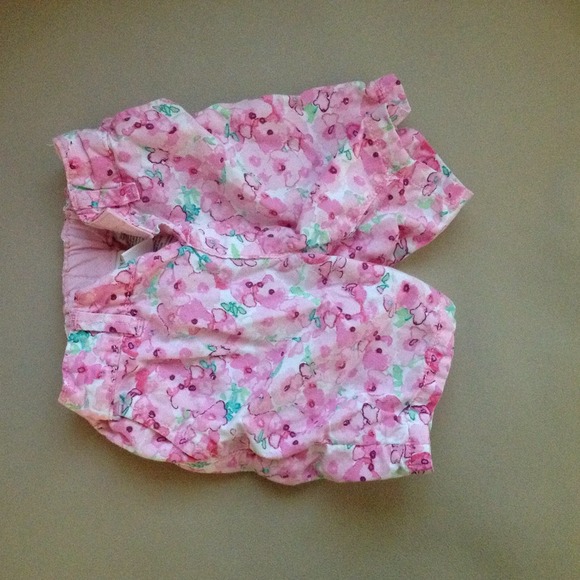 H&M baby girl shorts