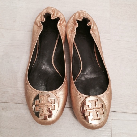 Gold Tory Burch Flat!!