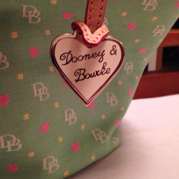 ⭐Traded@mrbrownswife ⭐Dooney purse and skirt - Picture 2 of 4