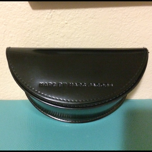 π«soldπ«Marc by Marc Jacobs sunglasses - Picture 4 of 4