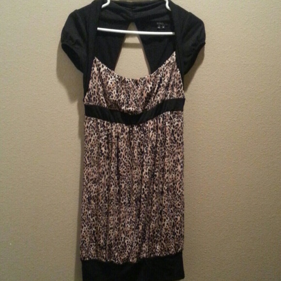 Short loose fitting dress