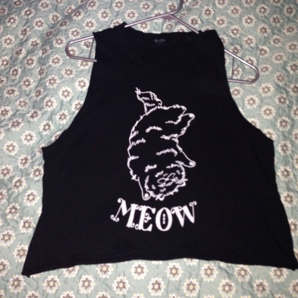 brandy melville top 👽