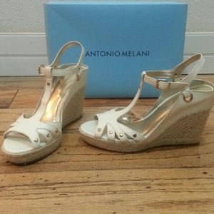 ★REDUCED★Antonio Melani Wedge Open Toe