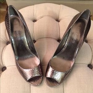 🚫Sold🚫Enzo Angiolini peep toe pumps