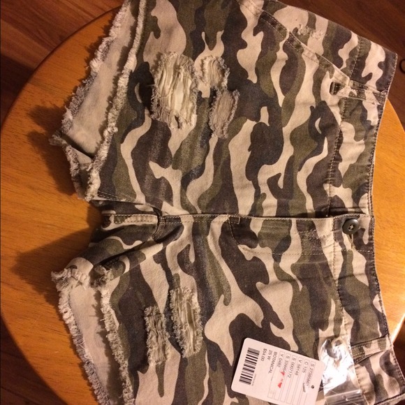 Bdg camo shorts from urban outfitters