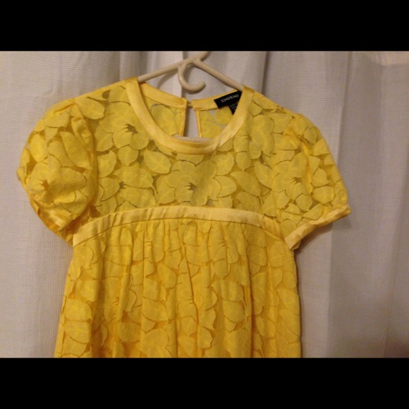 ⭐️SOLD⭐️ BEBE yellow dress - Picture 4 of 4