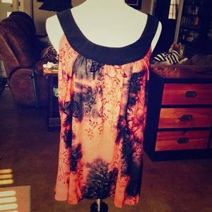 Large black & red top